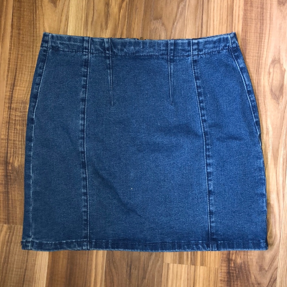 denim skirt